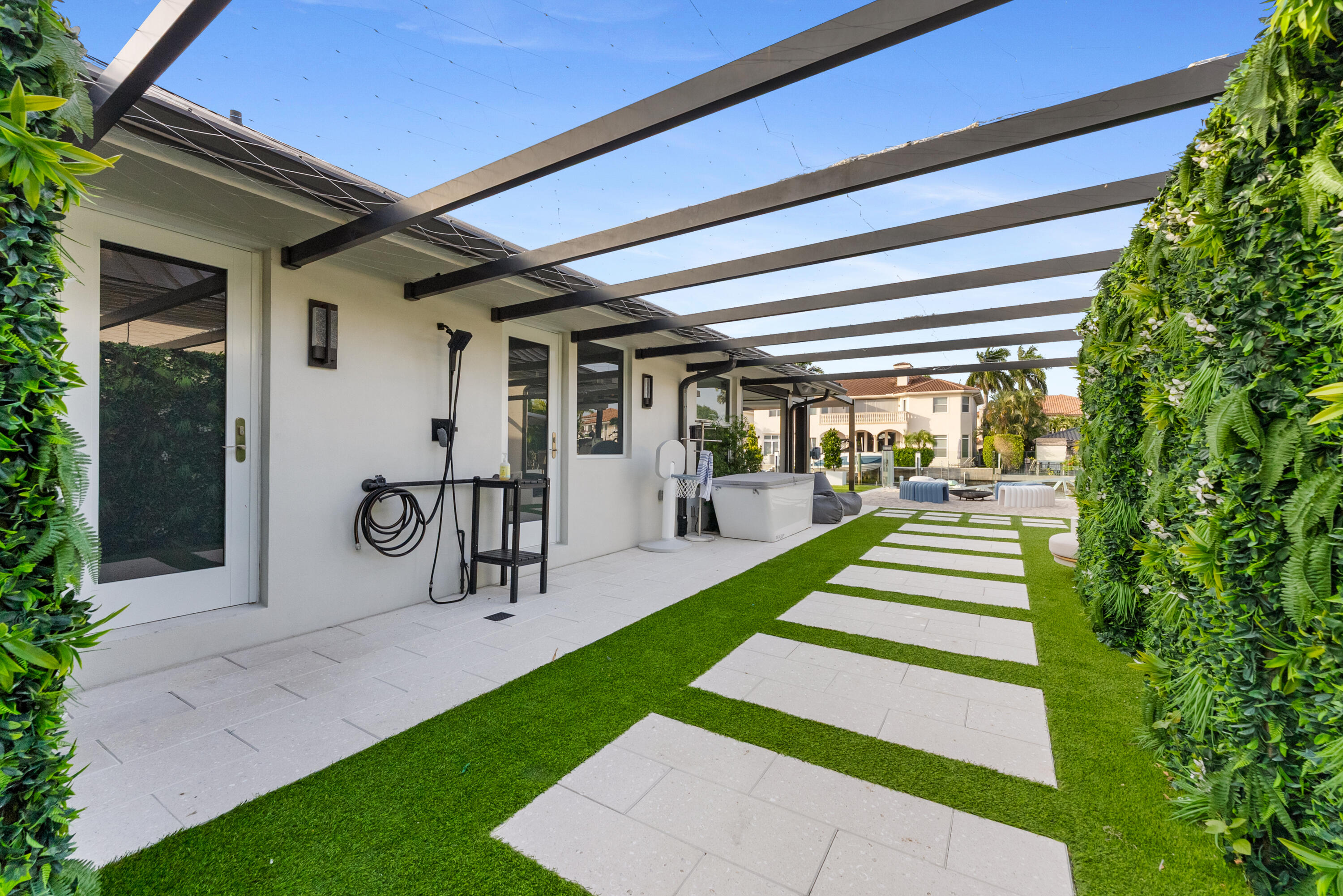 TROPIC ISLE 3RD SEC - Residential