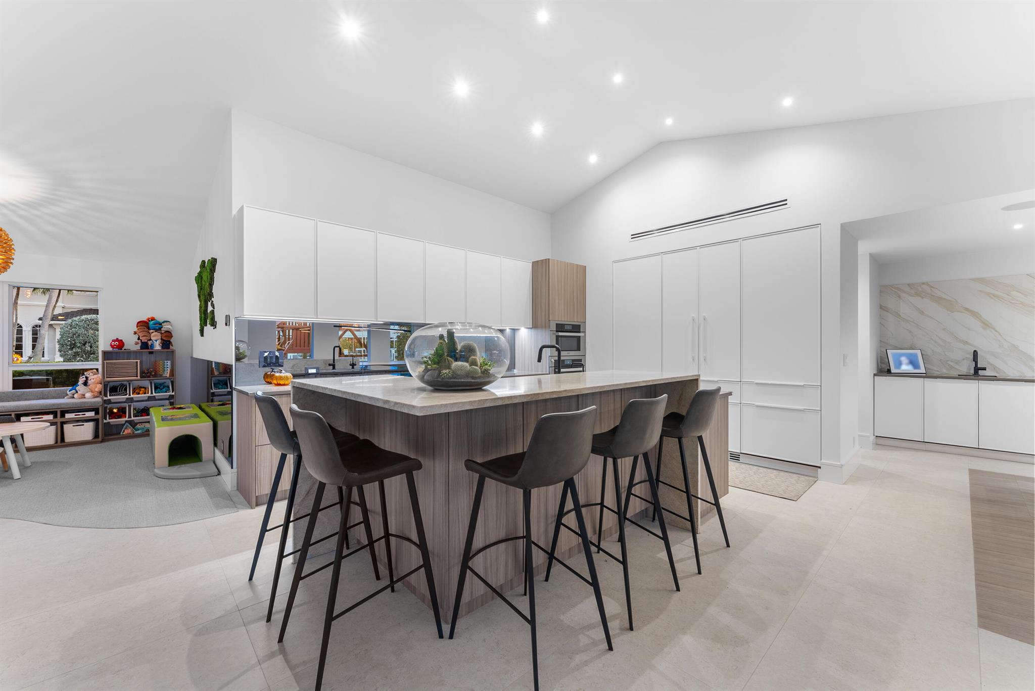 TROPIC ISLE 3RD SEC - Residential