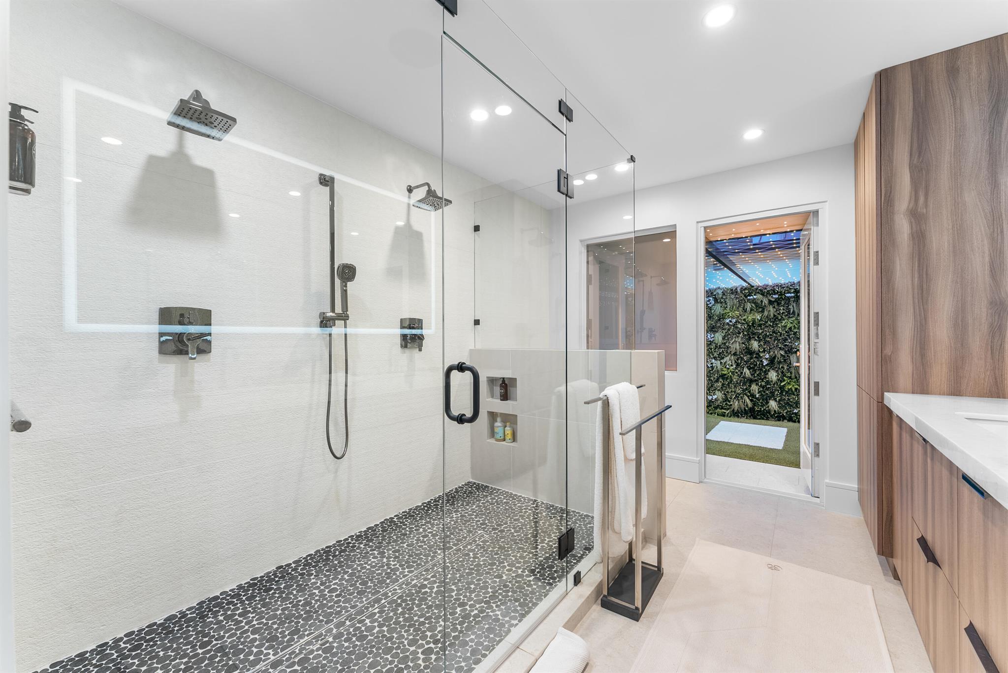 TROPIC ISLE 3RD SEC - Residential