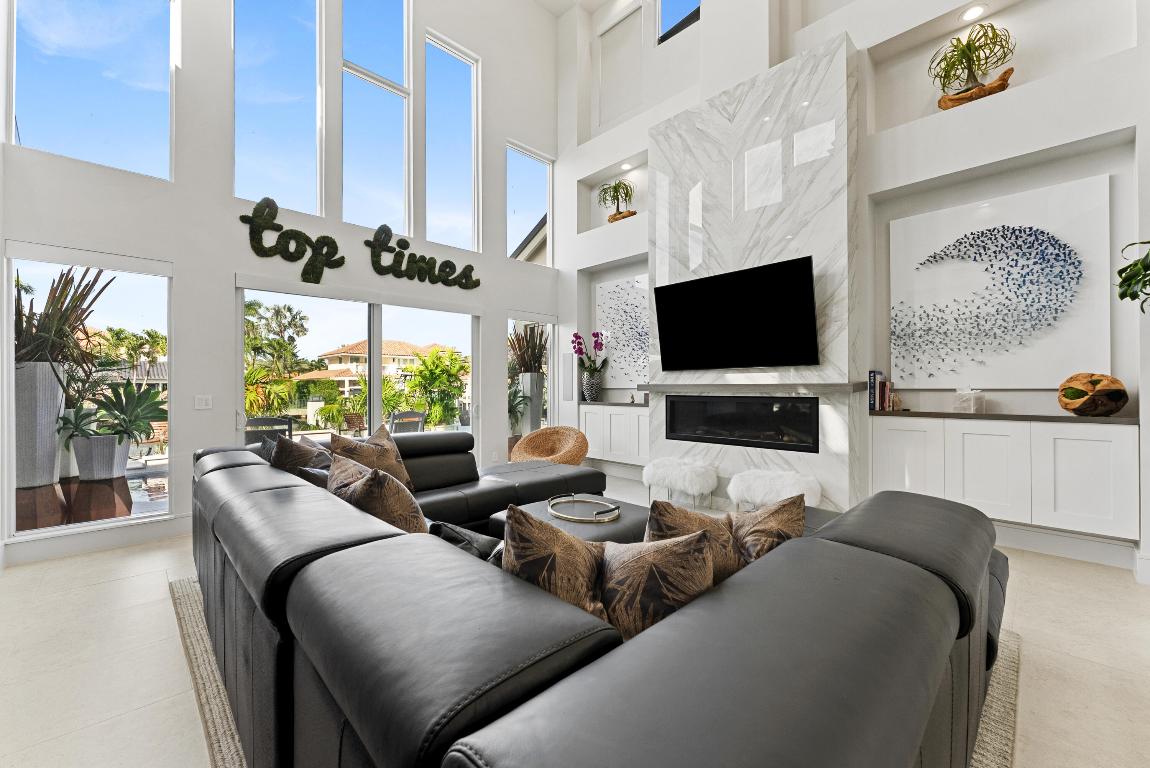 TROPIC ISLE 3RD SEC - Residential