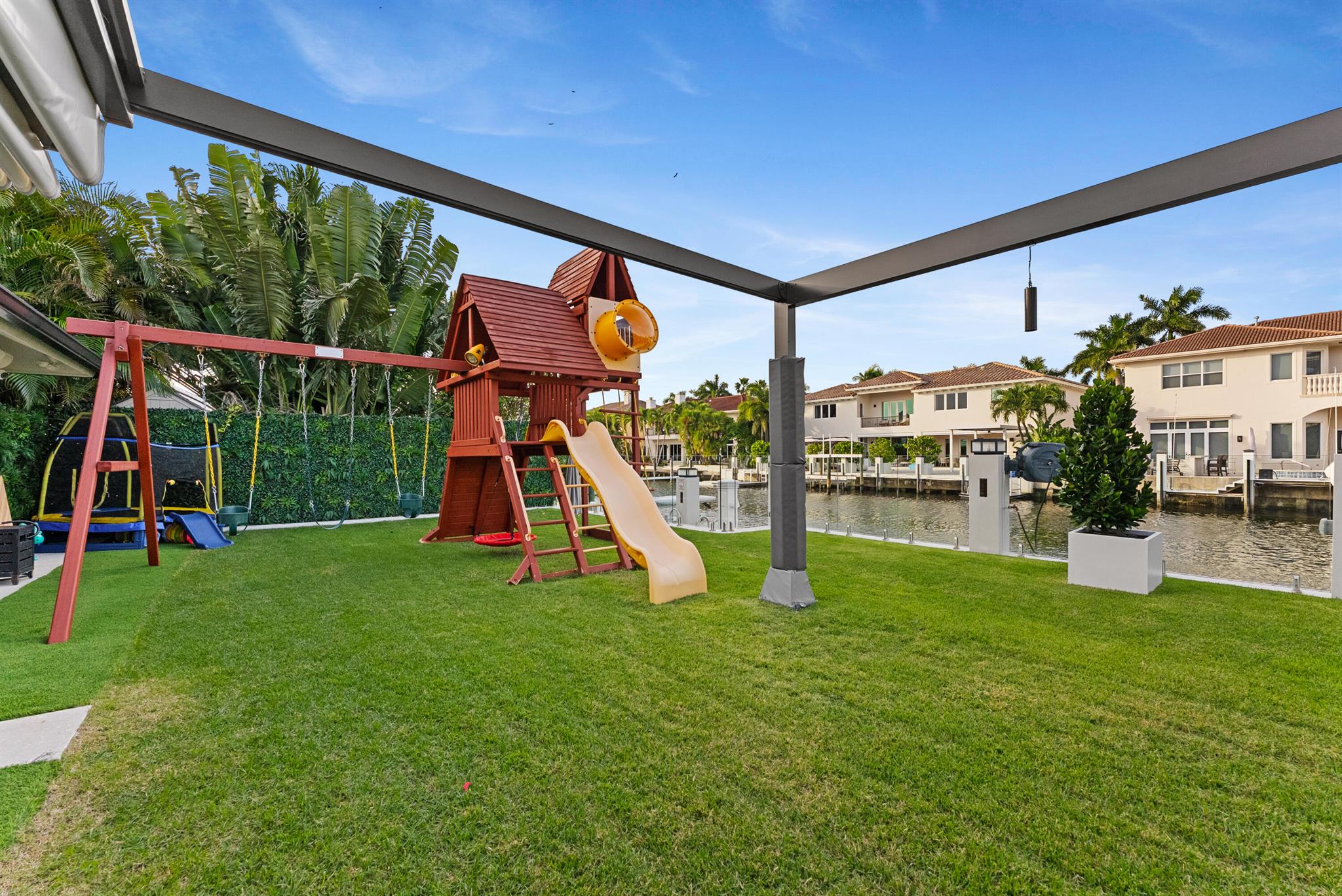 TROPIC ISLE 3RD SEC - Residential