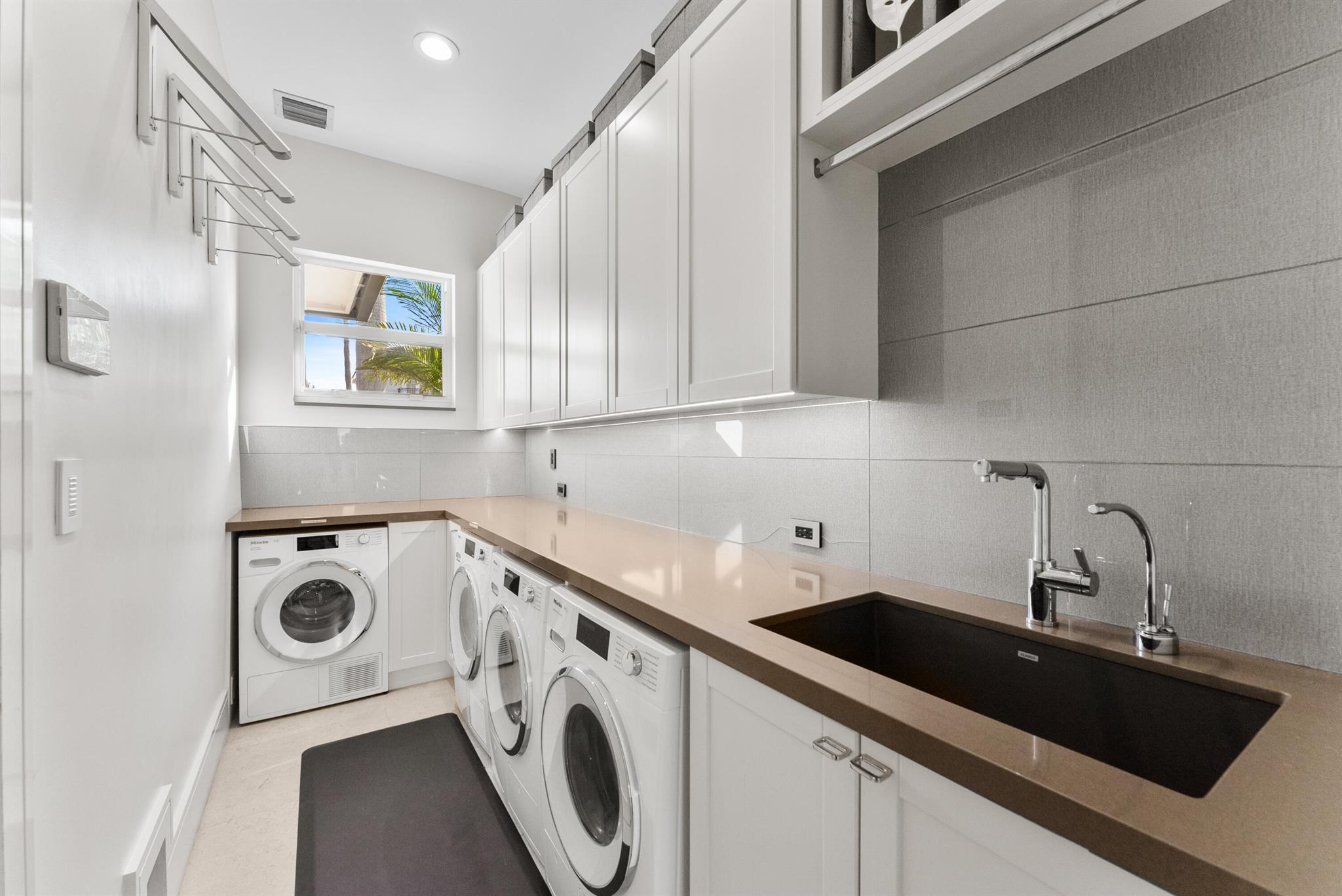 TROPIC ISLE 3RD SEC - Residential