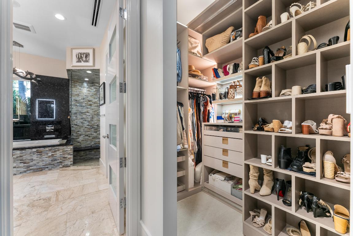 TROPIC ISLE 3RD SEC - Residential