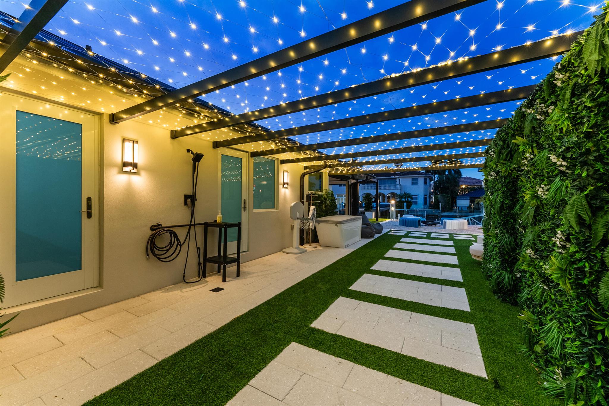 TROPIC ISLE 3RD SEC - Residential