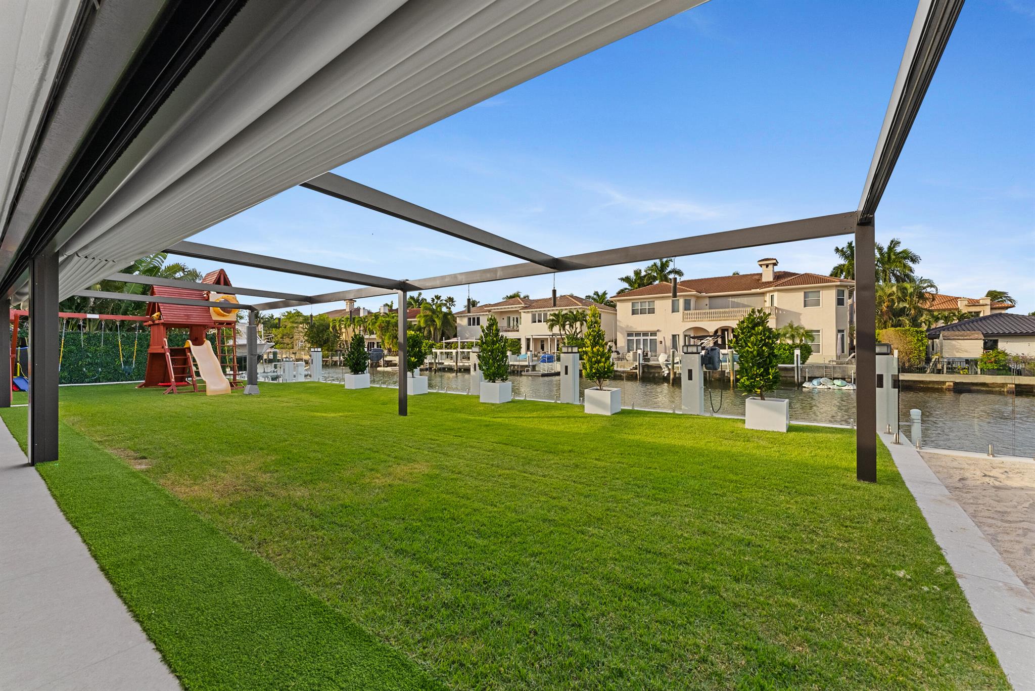 TROPIC ISLE 3RD SEC - Residential