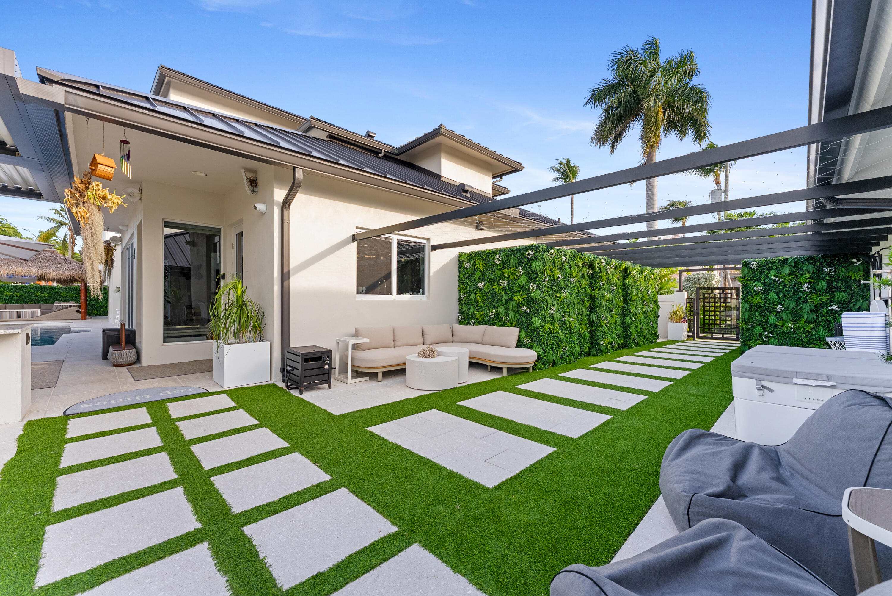 TROPIC ISLE 3RD SEC - Residential