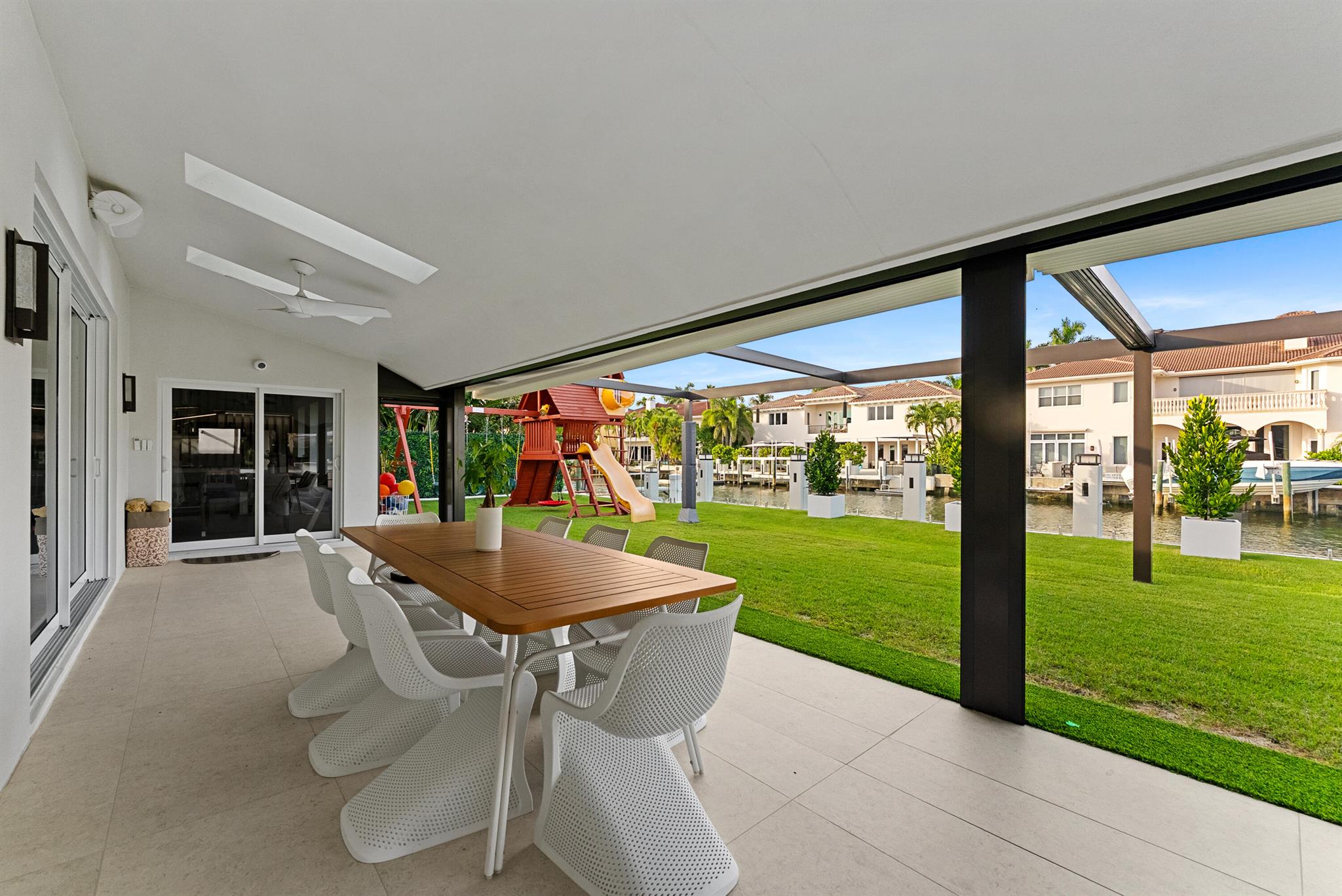 TROPIC ISLE 3RD SEC - Residential