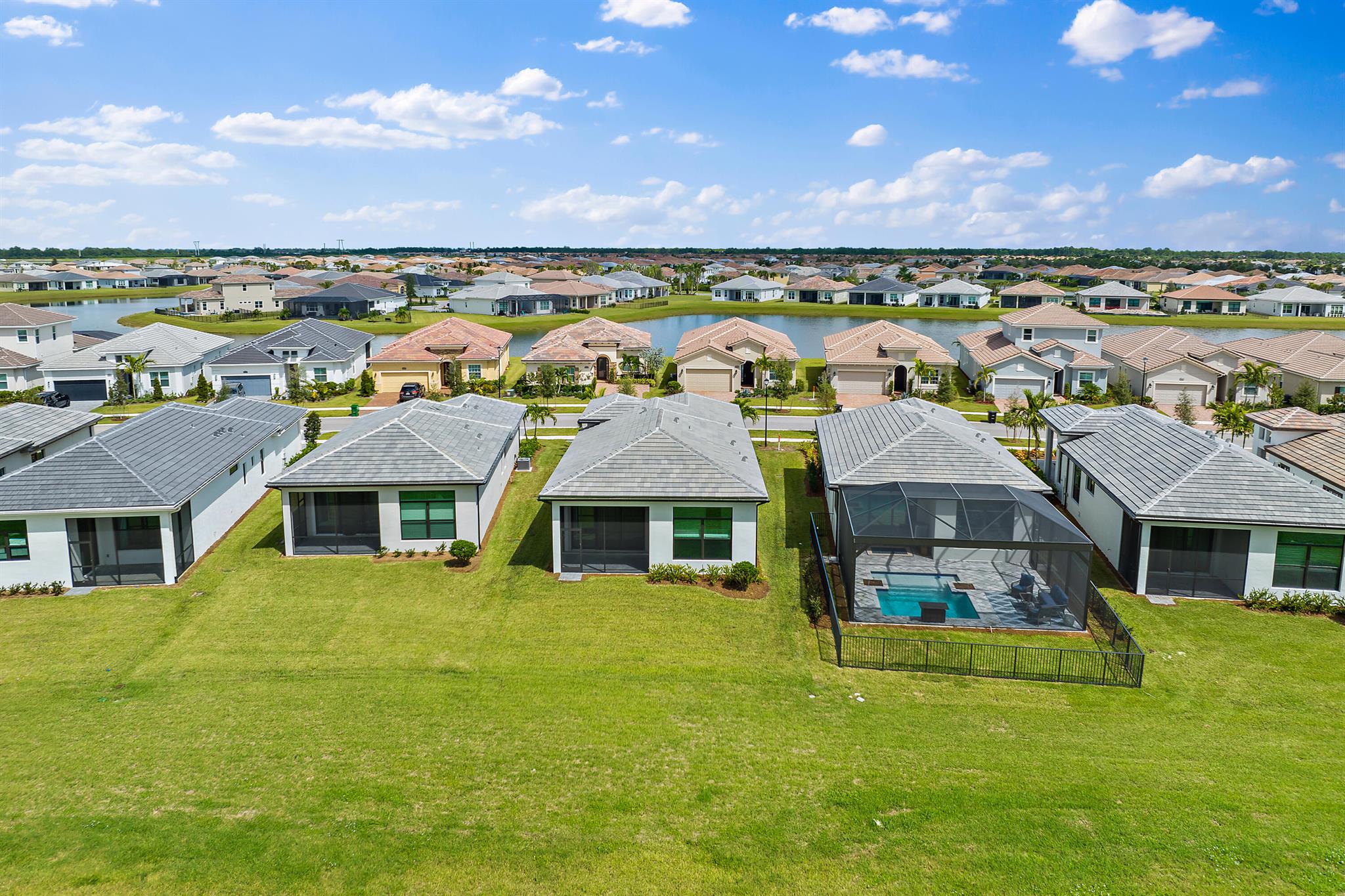 VERANO SOUTH PUD 1 - POD - Residential Lease