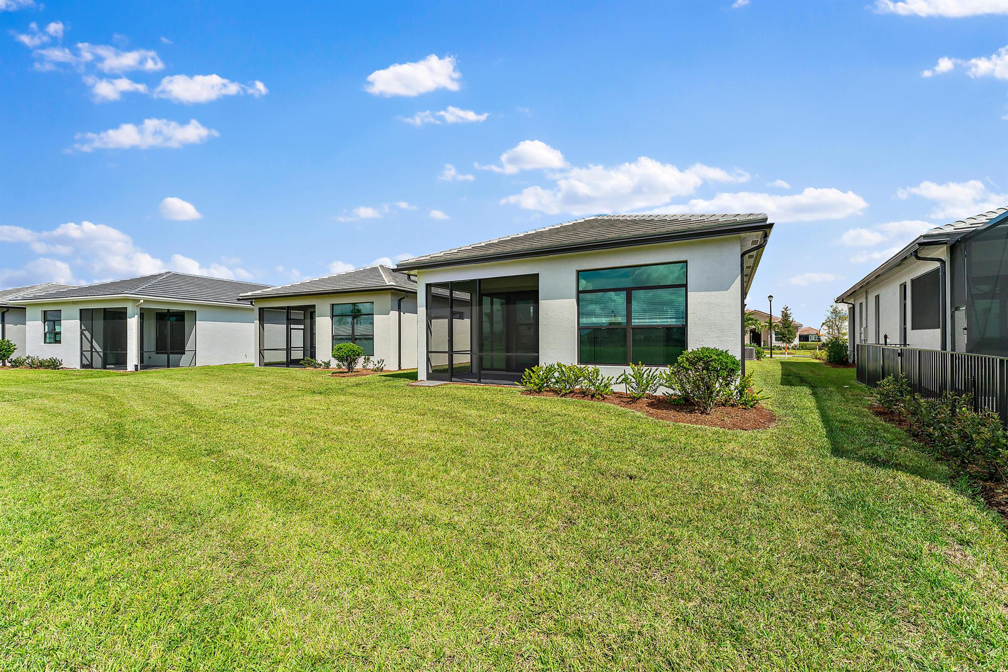 VERANO SOUTH PUD 1 - POD - Residential Lease