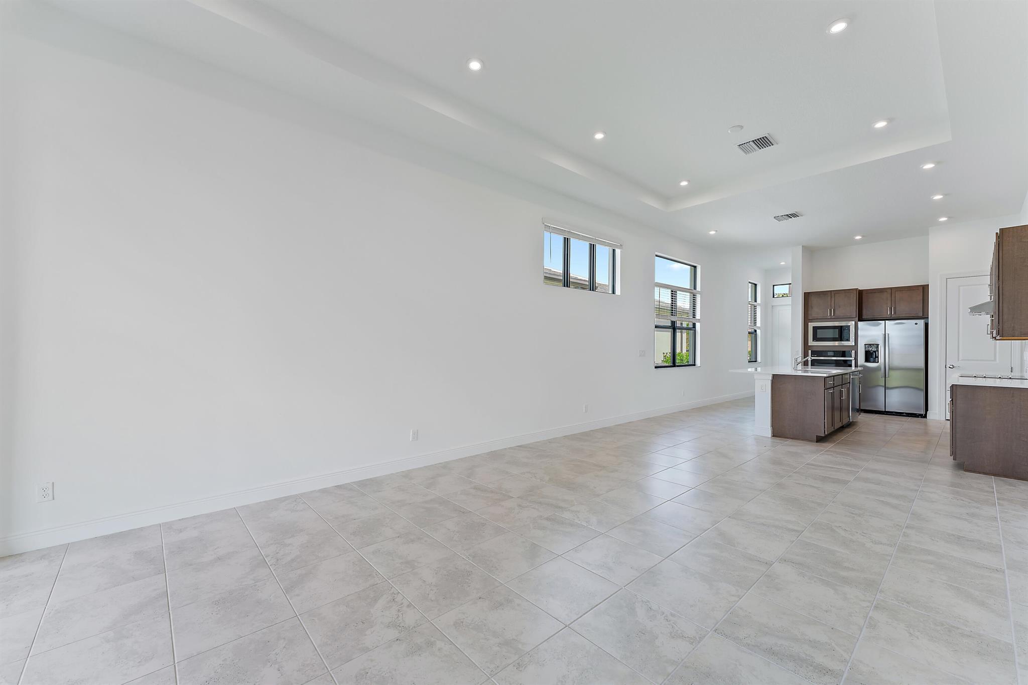 VERANO SOUTH PUD 1 - POD - Residential Lease