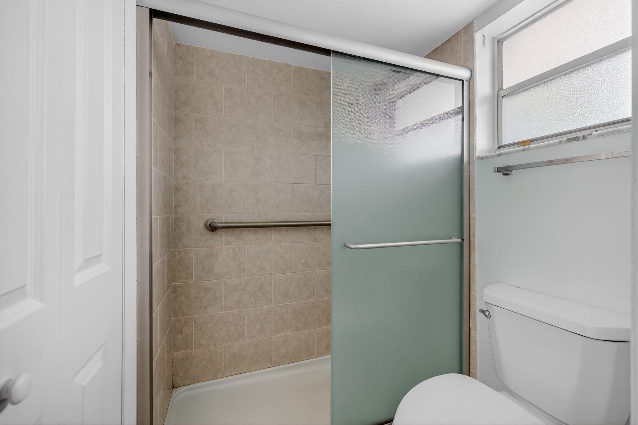 EDEN ISLES CONDO NO 6 - Residential Lease