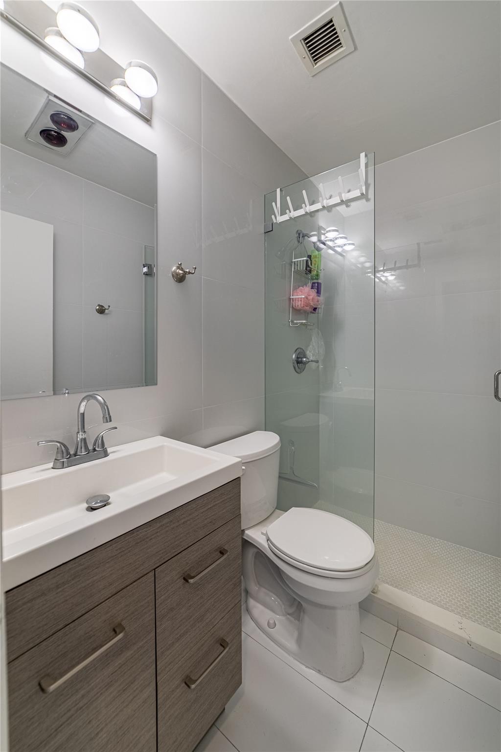 Tarelton Manor - Residential