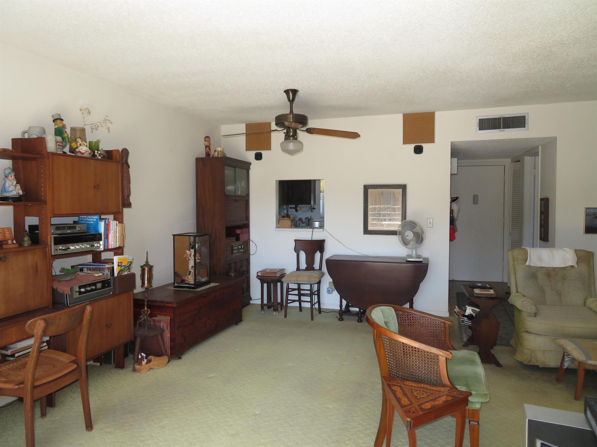 LAKESIDE VILLAGE CONDO 6 - Residential