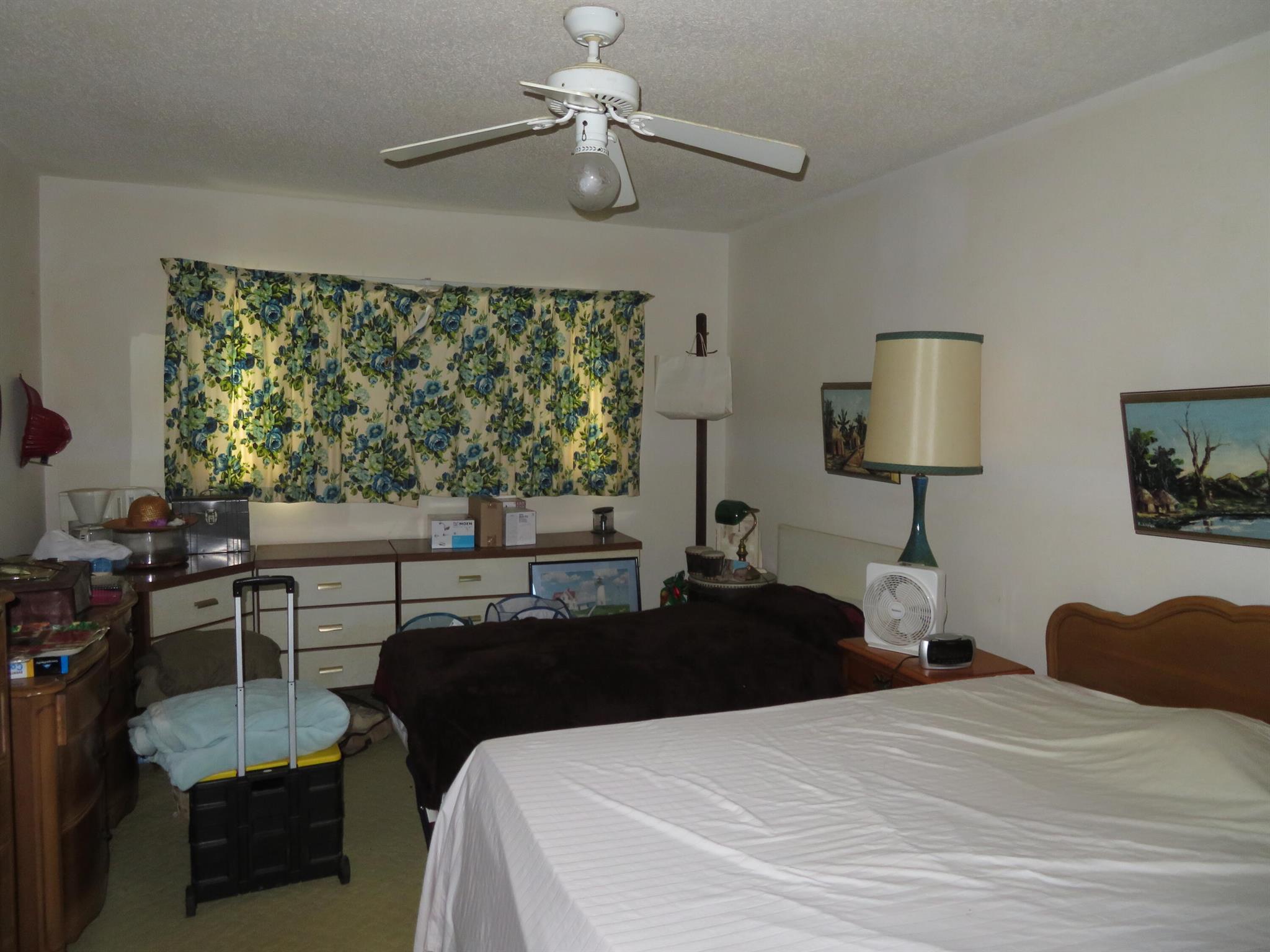 LAKESIDE VILLAGE CONDO 6 - Residential