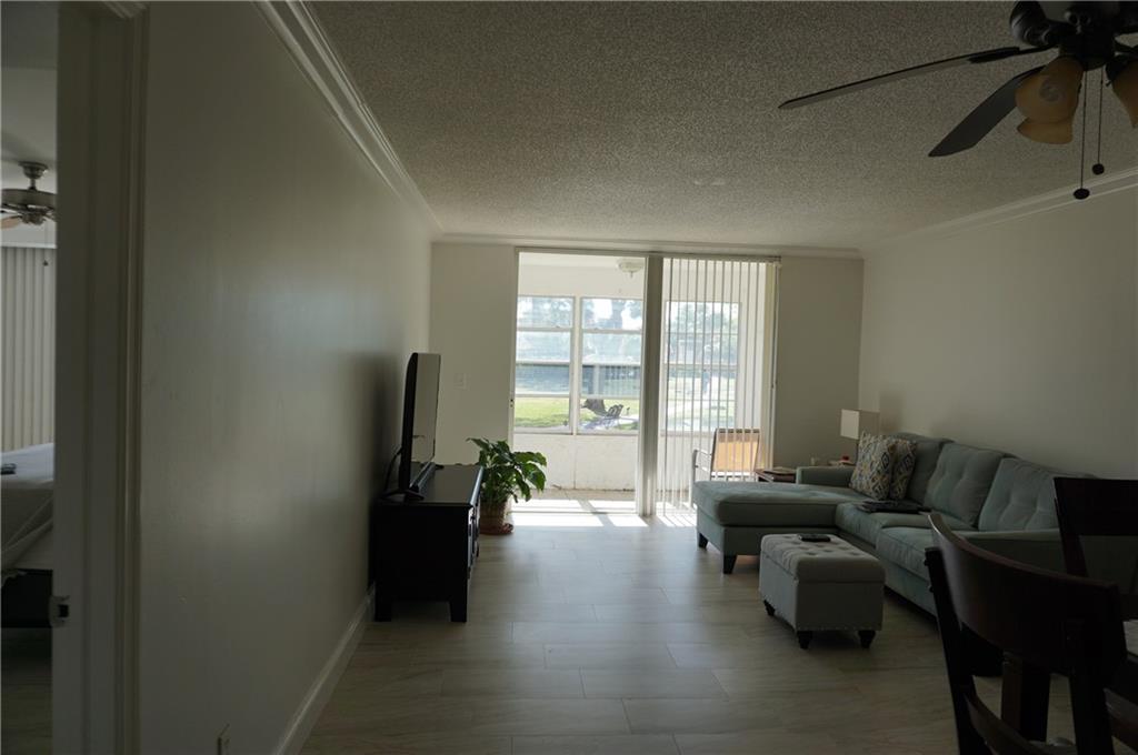 SOMERSET AT LAUDERDALE - Residential