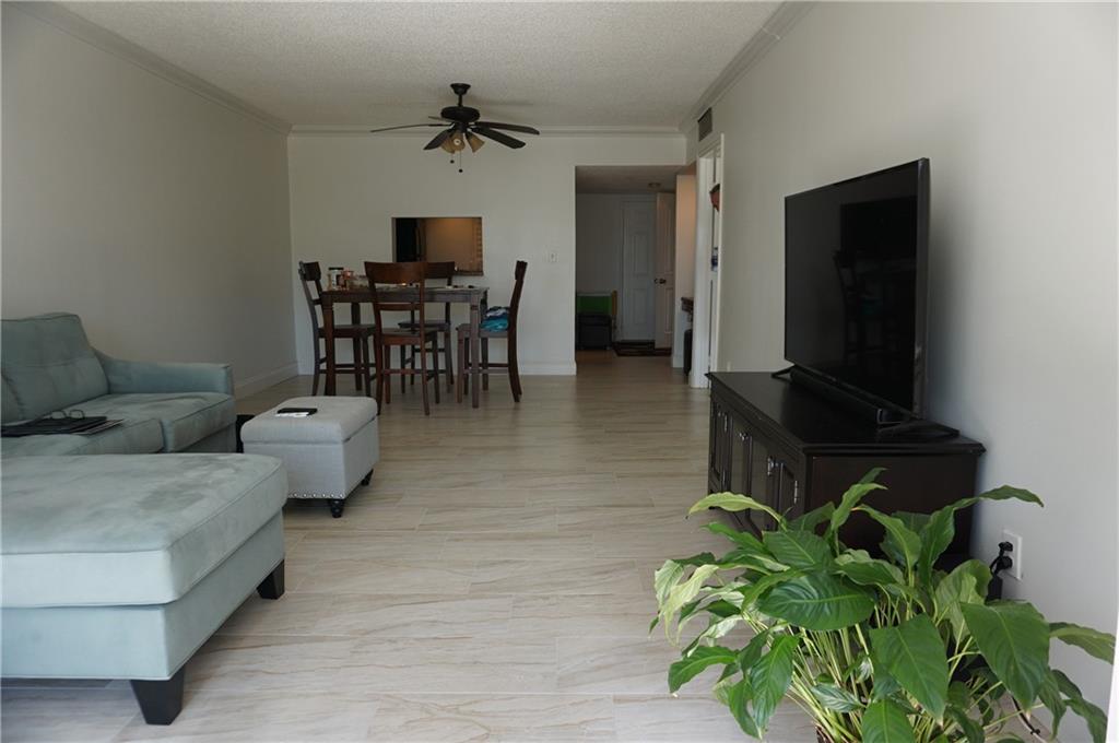 SOMERSET AT LAUDERDALE - Residential