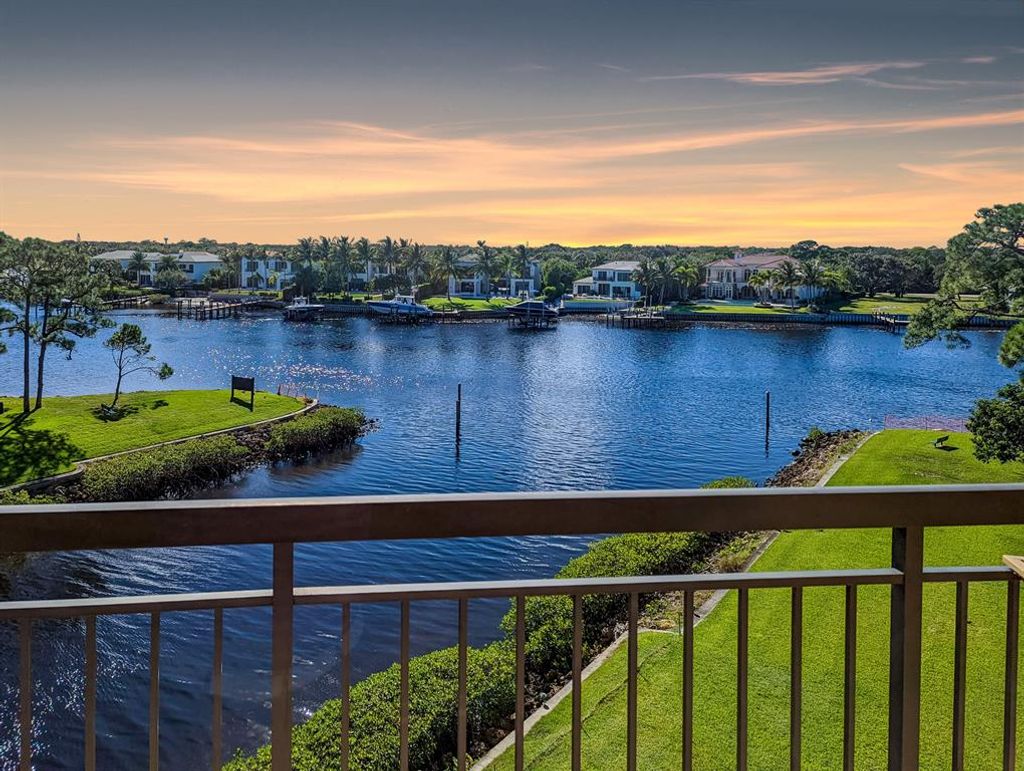 Photo of 2201 Marina Isle Way #501, Jupiter, FL 33477 (MLS # R10856406)