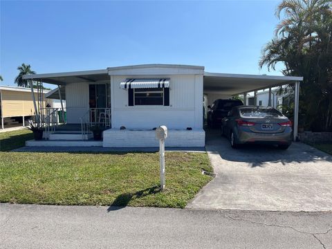 1820 SW 84th Ave Davie FL 33324