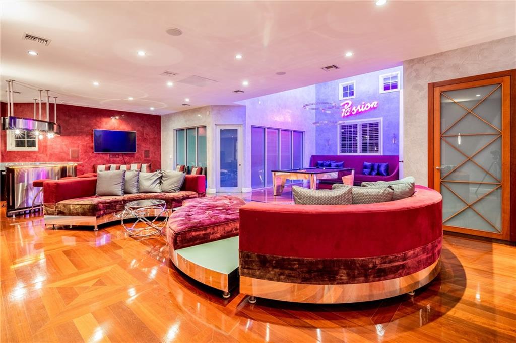 Navarro Isle 15-40 B - Residential