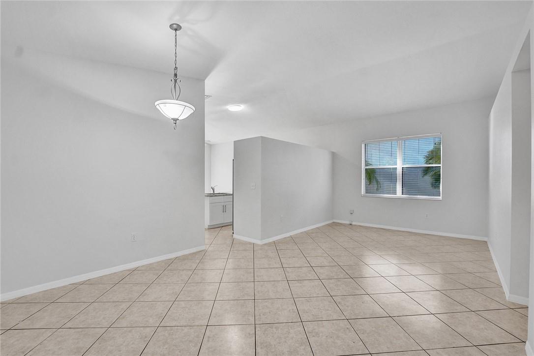 Wyndham Circle 157-9 B - Residential Lease