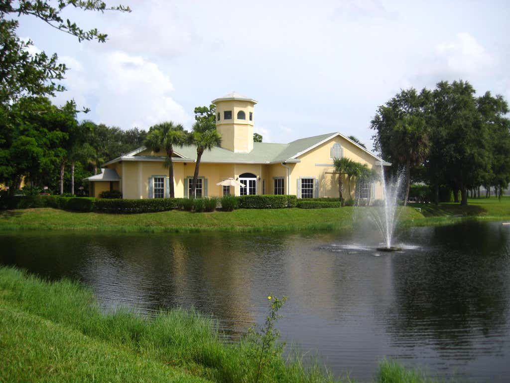 Photo of 1437 MEADOWS Circle W #1437, Boynton Beach, FL 33436 (MLS # B26064594)