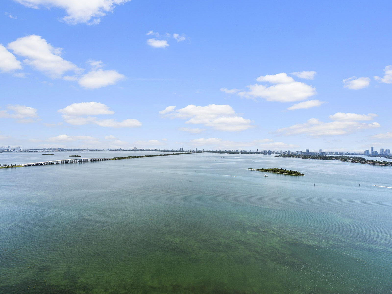 BAY BREEZE - Residential