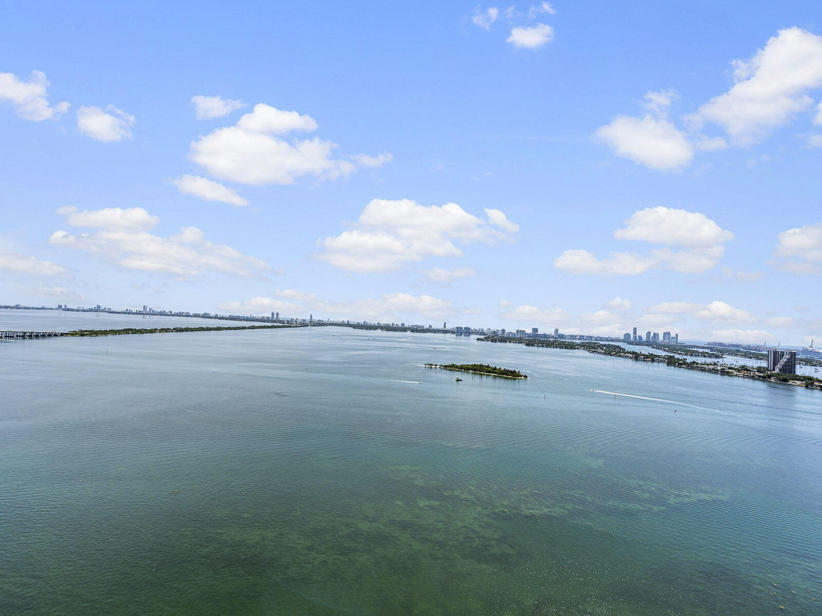 BAY BREEZE - Residential