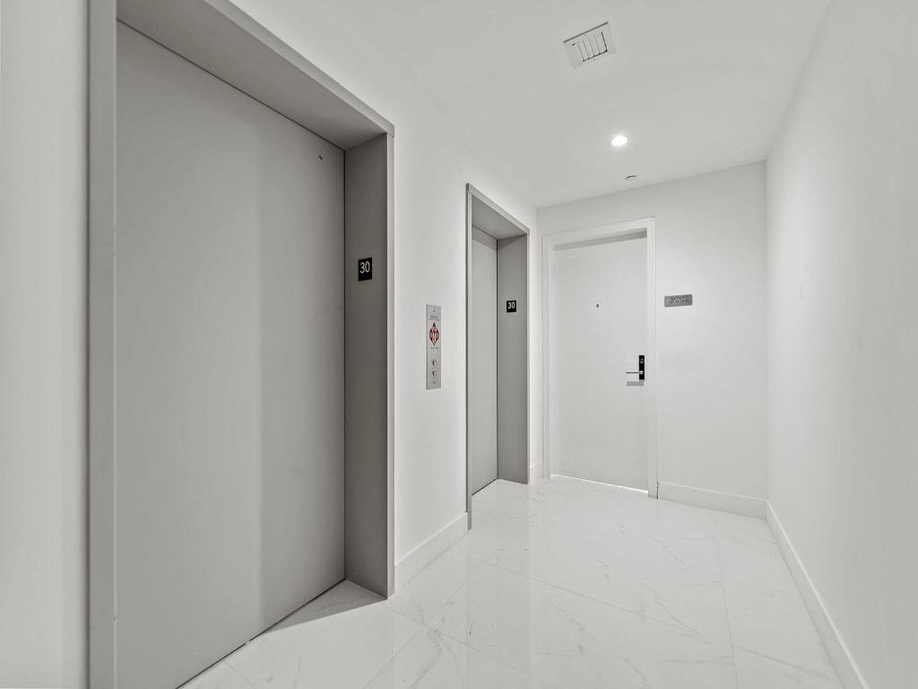 BAY BREEZE - Residential