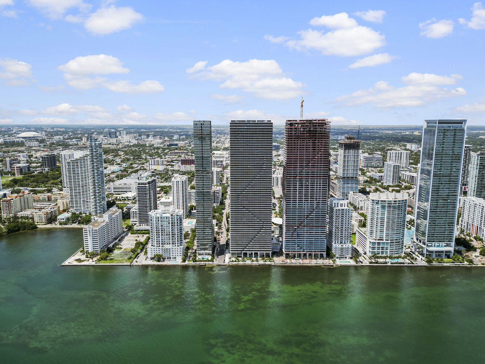 BAY BREEZE - Residential