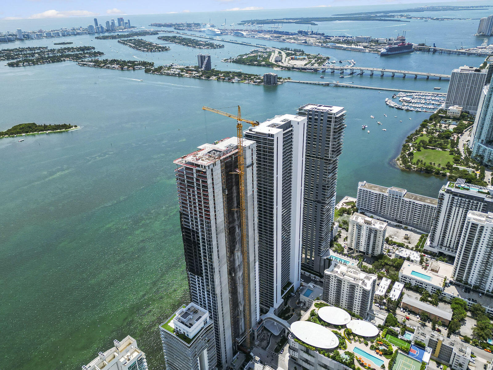 BAY BREEZE - Residential