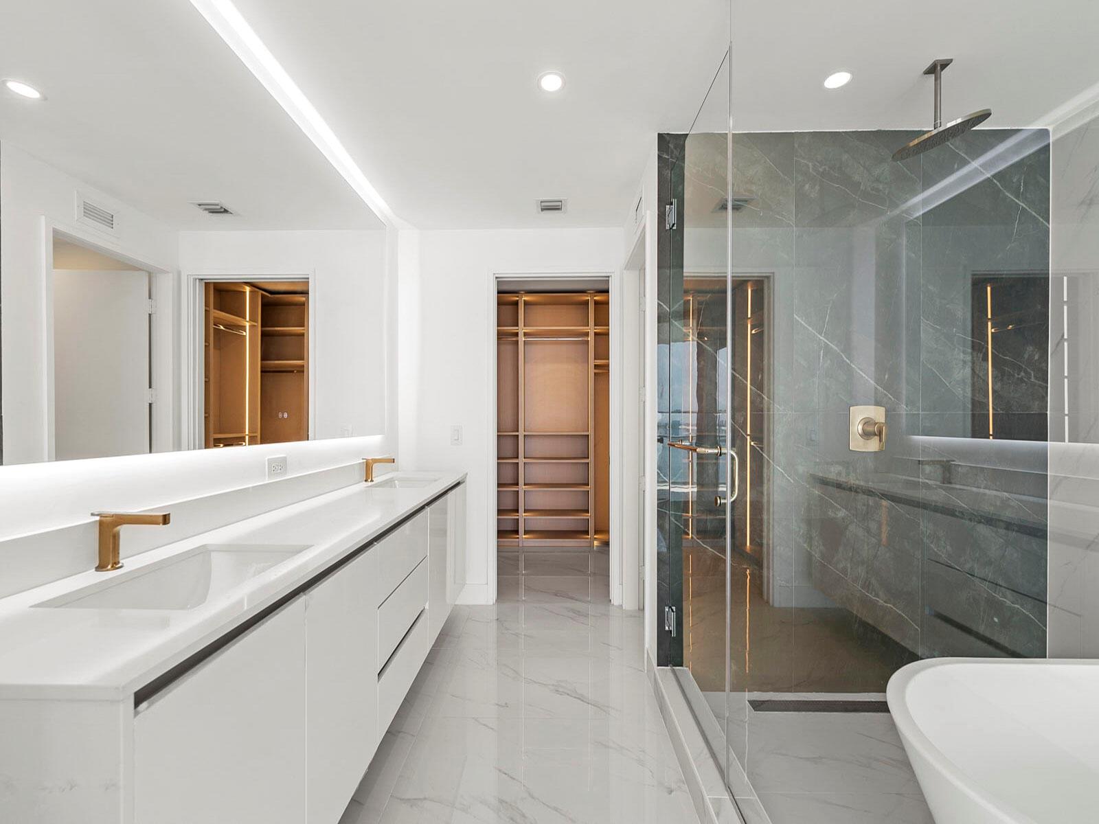 BAY BREEZE - Residential