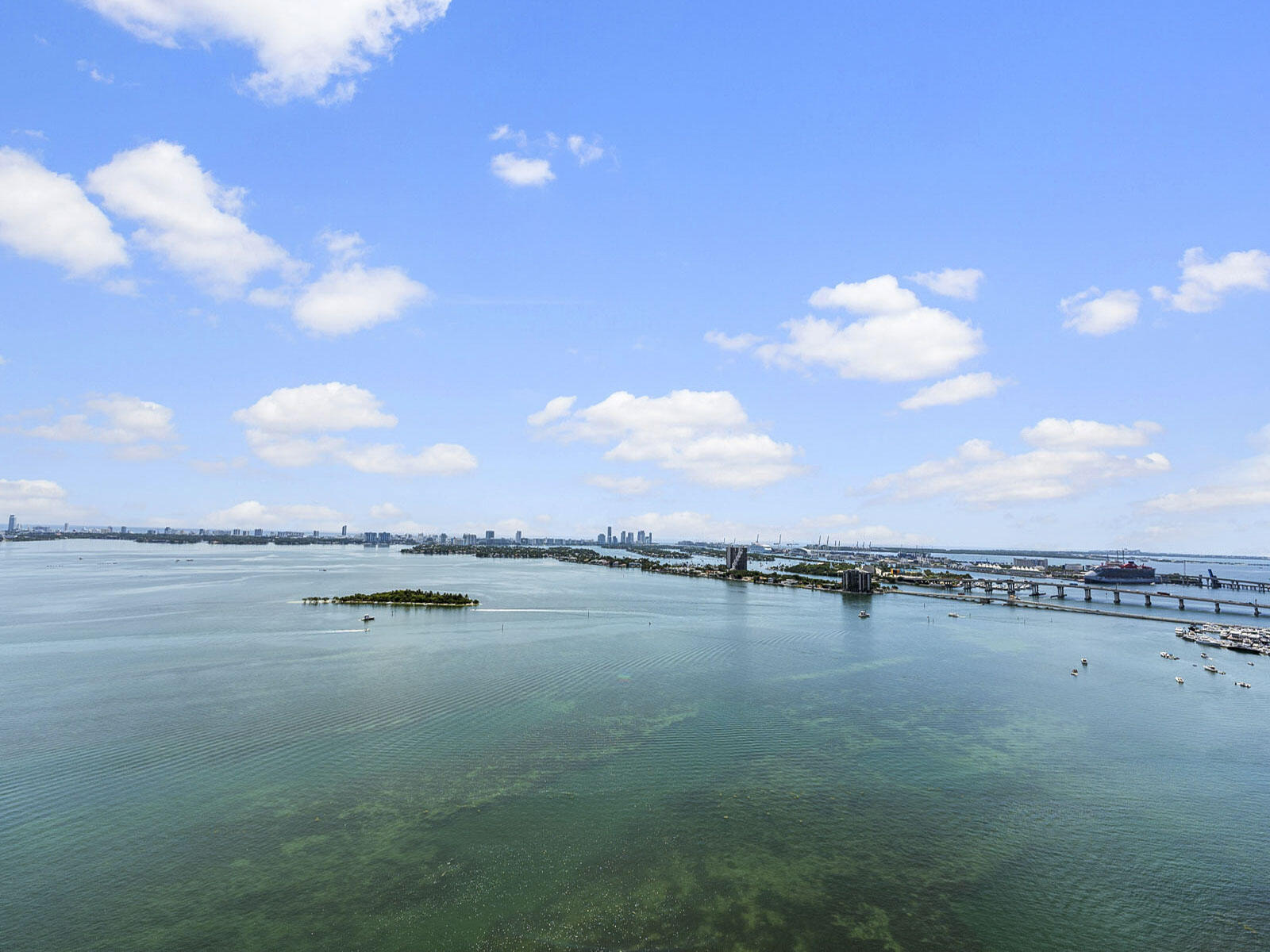 BAY BREEZE - Residential