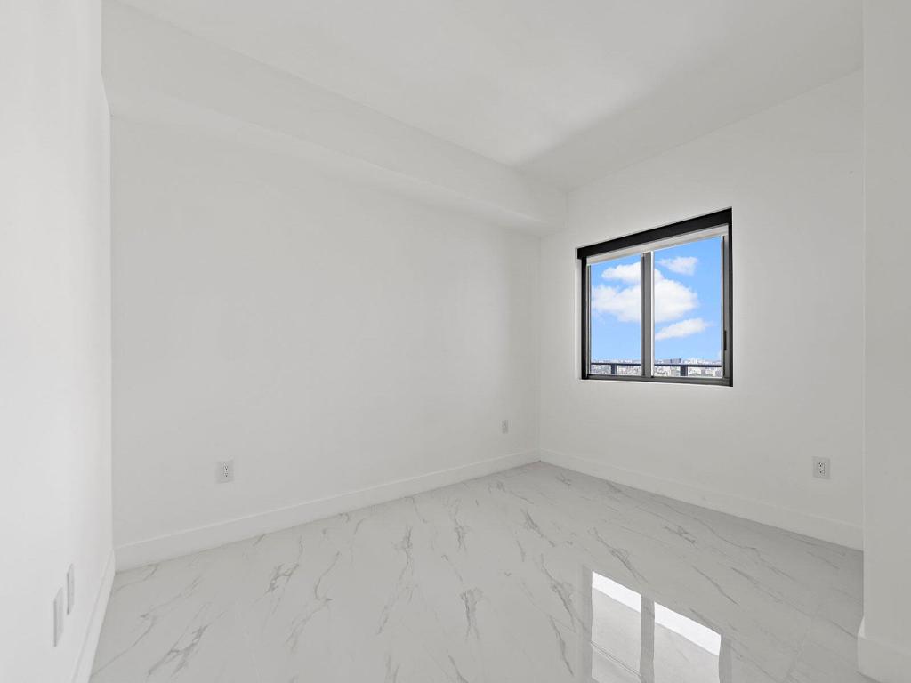 BAY BREEZE - Residential