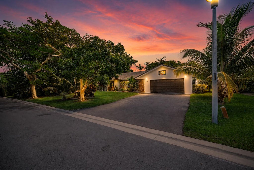 Photo of 4203 NW 75TH Avenue, Coral Springs, FL 33065 (MLS # B26071573)