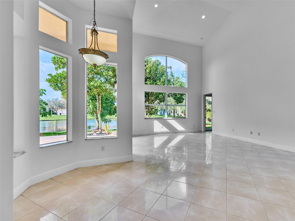 Pine Creek - Residential