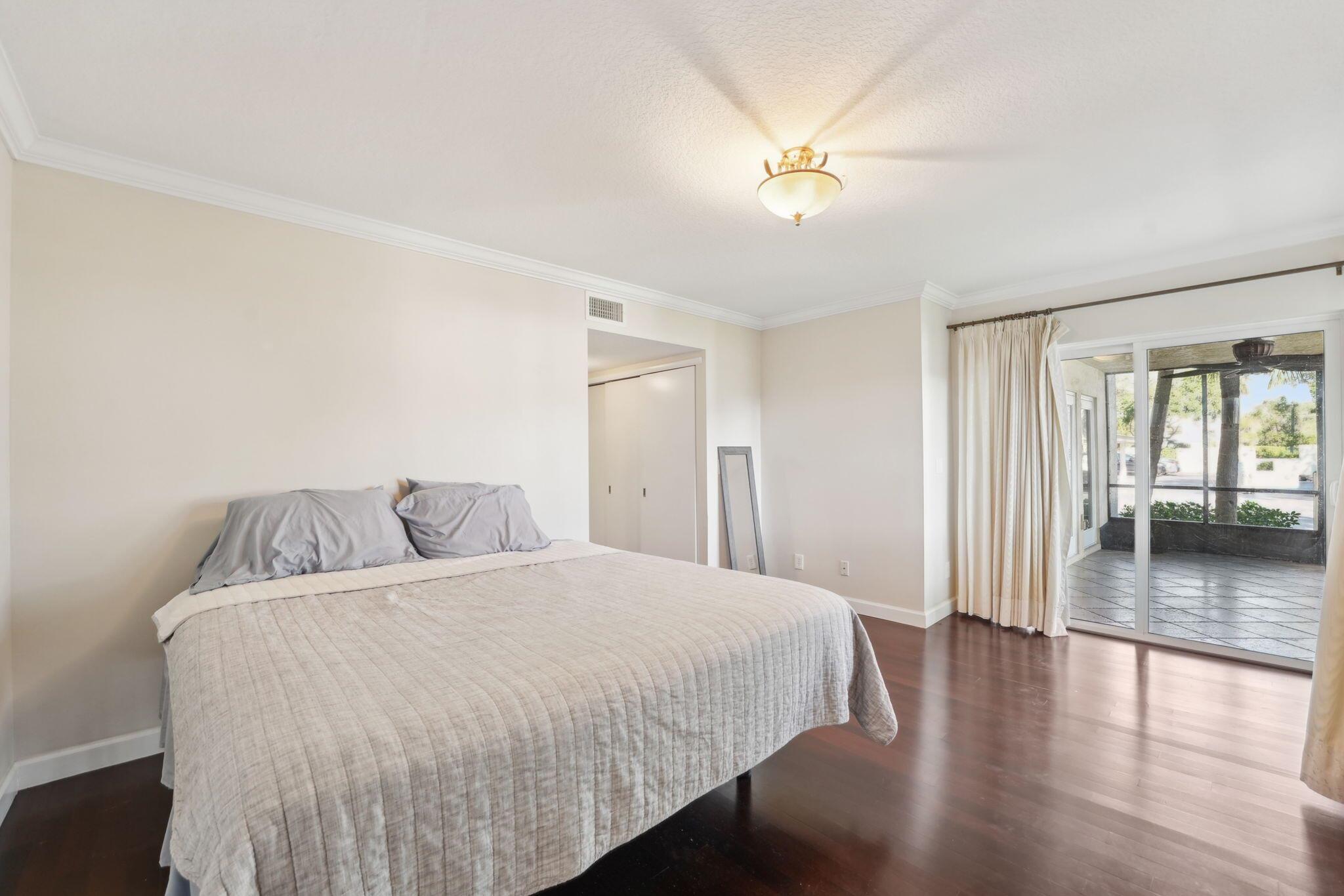 PELICAN POINTE CONDO - Residential Lease