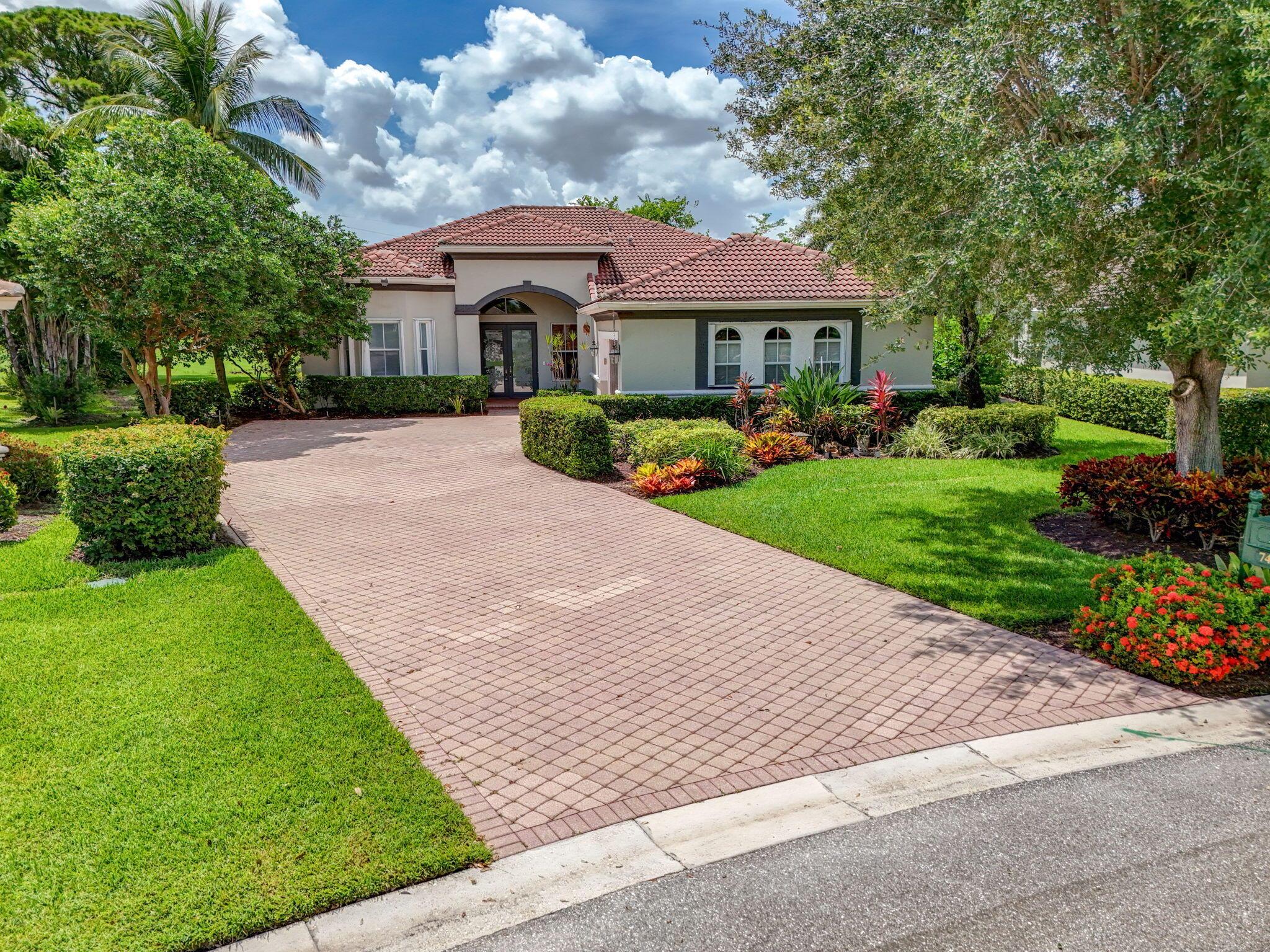 7411 Ironhorse Boulevard