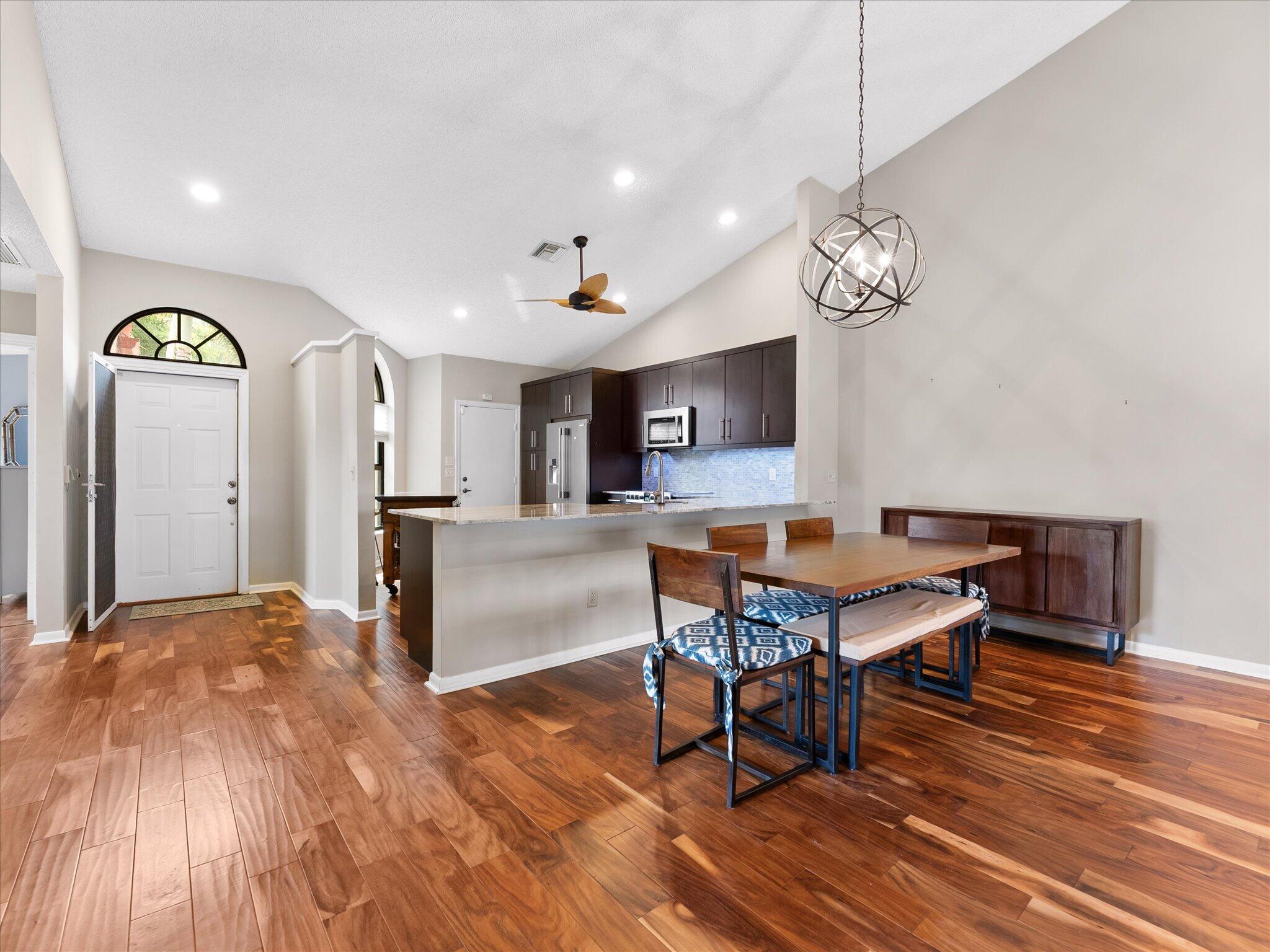 7585 Lexington Club Boulevard B