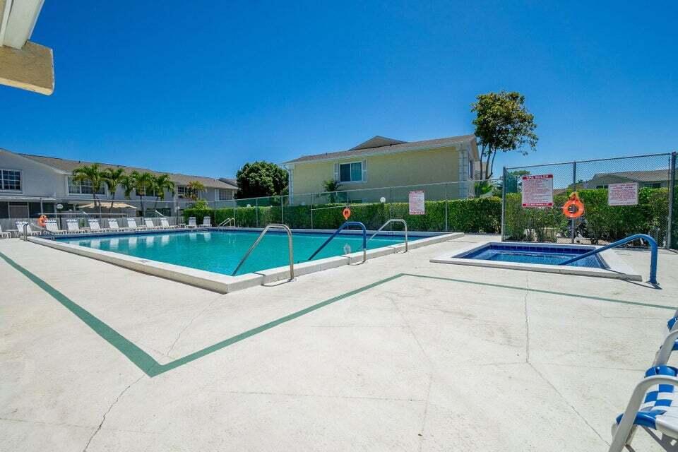 CHARTER CLUB OF PALM BEACH - Residential