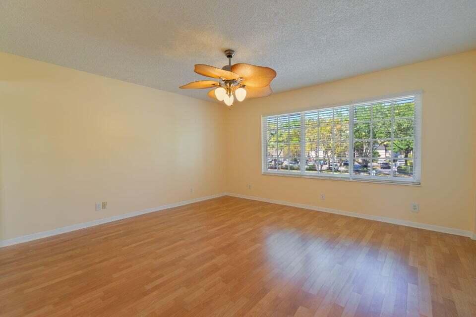 CHARTER CLUB OF PALM BEACH - Residential