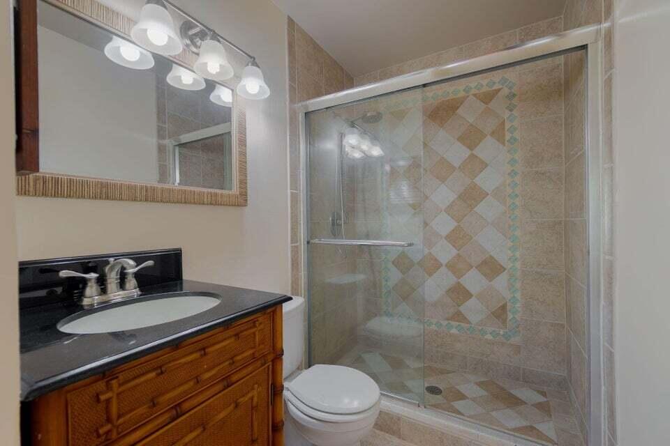 CHARTER CLUB OF PALM BEACH - Residential