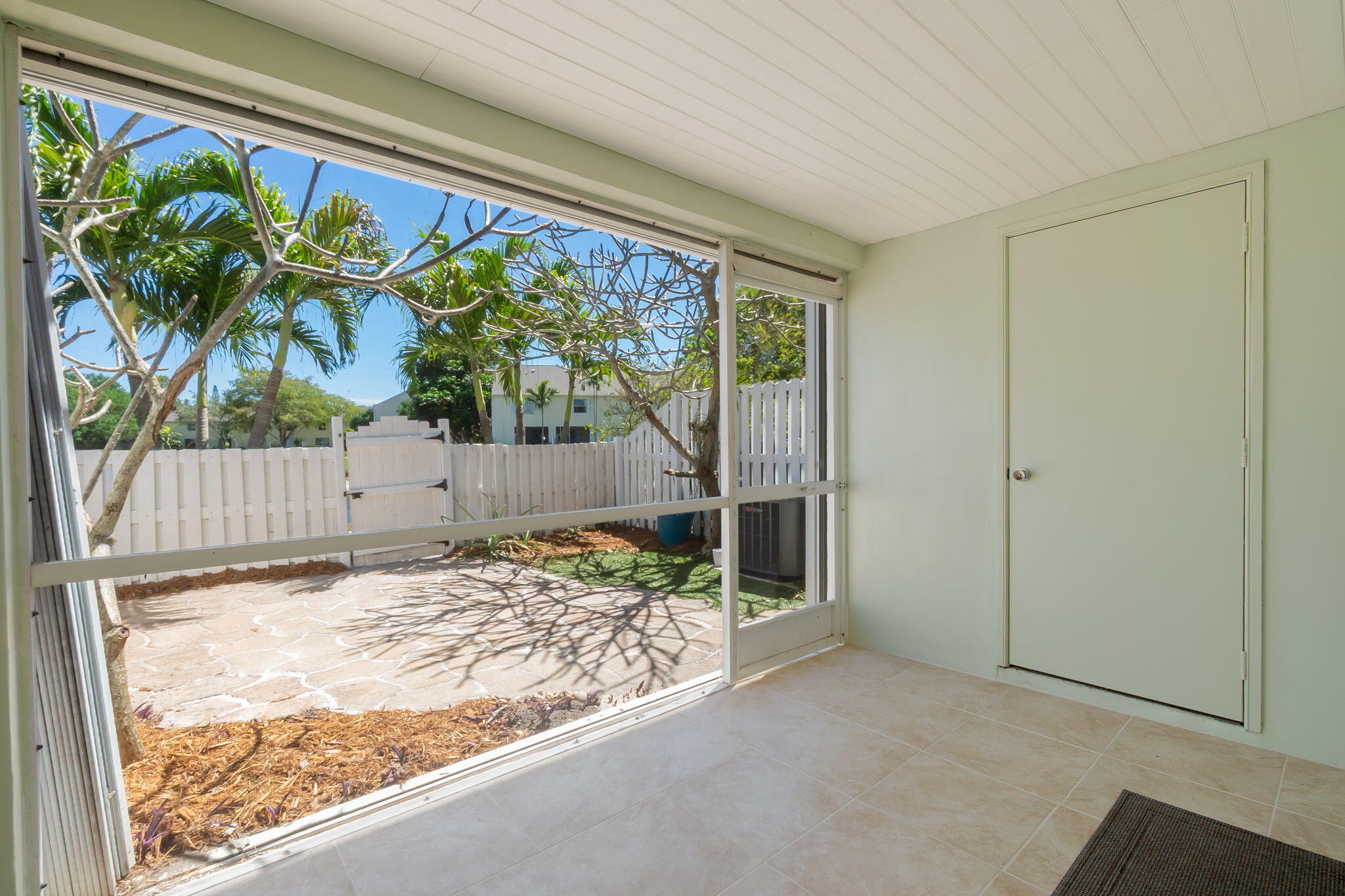 CHARTER CLUB OF PALM BEACH - Residential