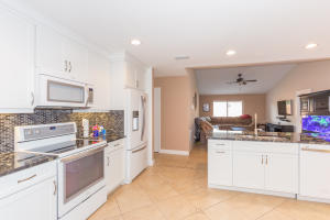 SOUTH SHORE 2 OF WELLINGT - Residential