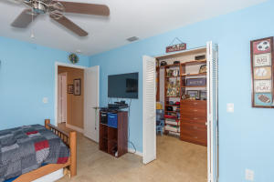 SOUTH SHORE 2 OF WELLINGT - Residential