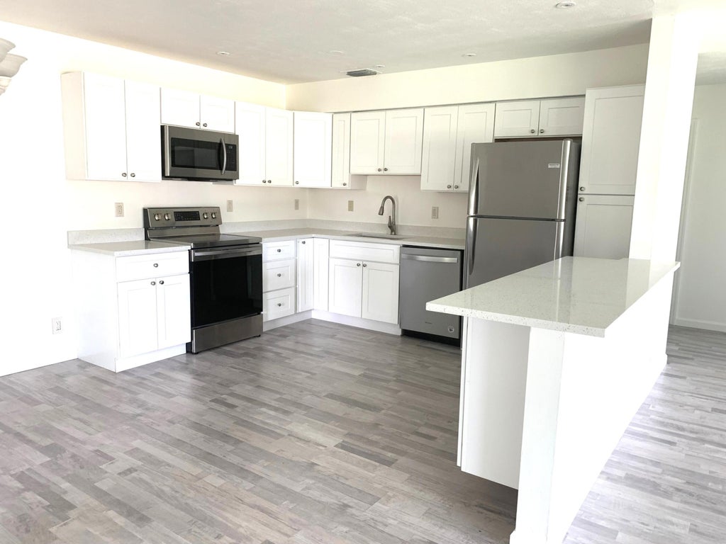 Photo of 2219 SE 13TH Street, Pompano Beach, FL 33062 (MLS # B26055678)