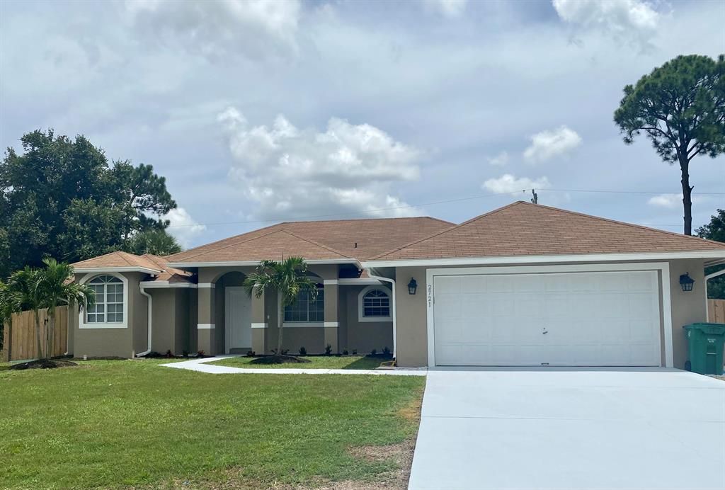 Photo of 2721 SW Ensenada Terrace, Port Saint Lucie, FL 34953 (MLS # R10737273)