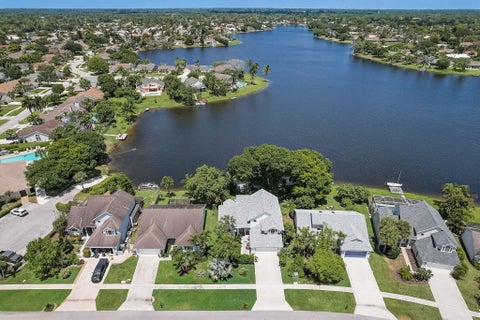 Featured picture for the property R10969216