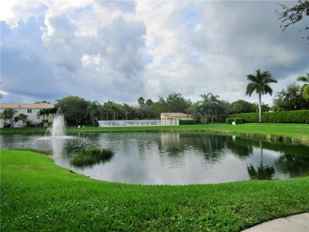 Lago Vista Coconut Creek - Residential