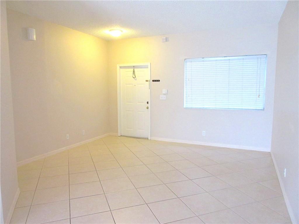 Lago Vista Coconut Creek - Residential