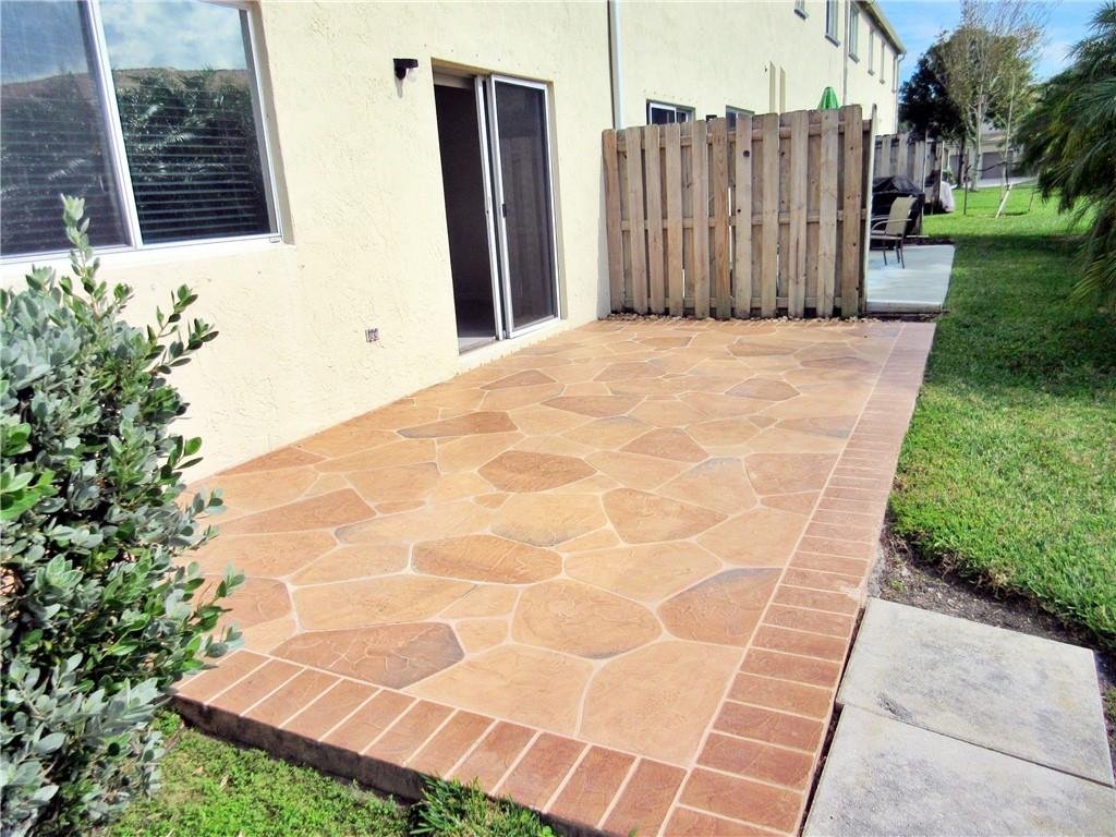 Lago Vista Coconut Creek - Residential